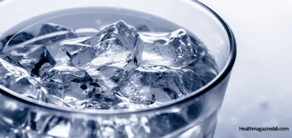 a bowl filled with cold water and ice cubes for the cold water method.